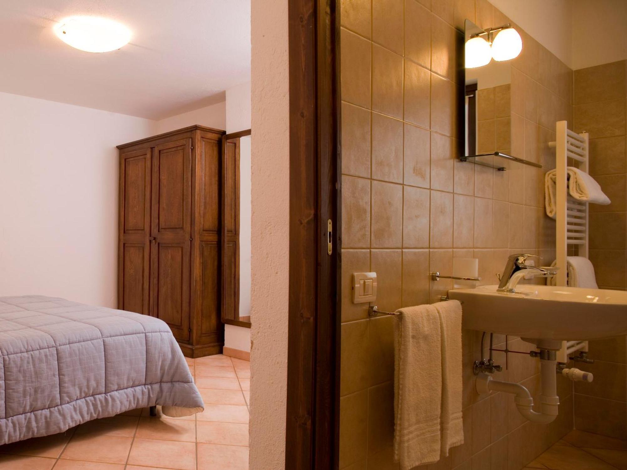 Agriturismo Les Hiboux 브루송 외부 사진